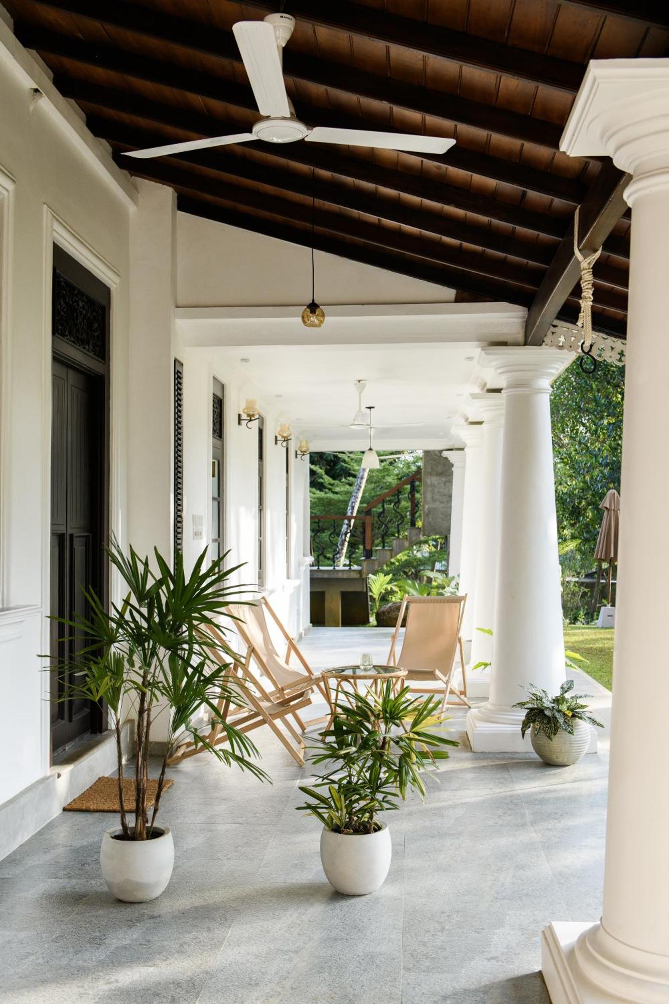 Roots Retreat Hotel Unawatuna Exterior photo