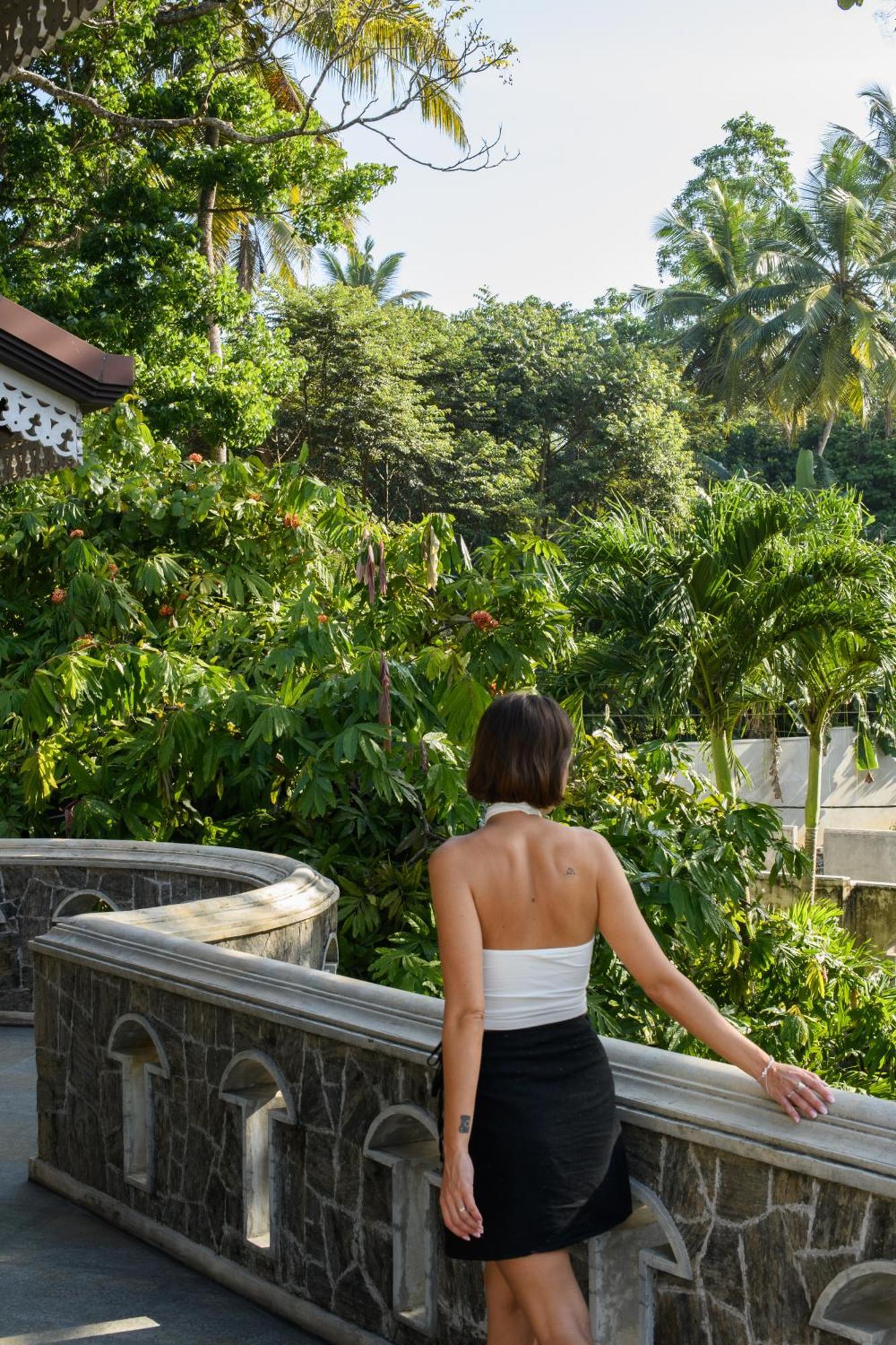 Roots Retreat Hotel Unawatuna Exterior photo
