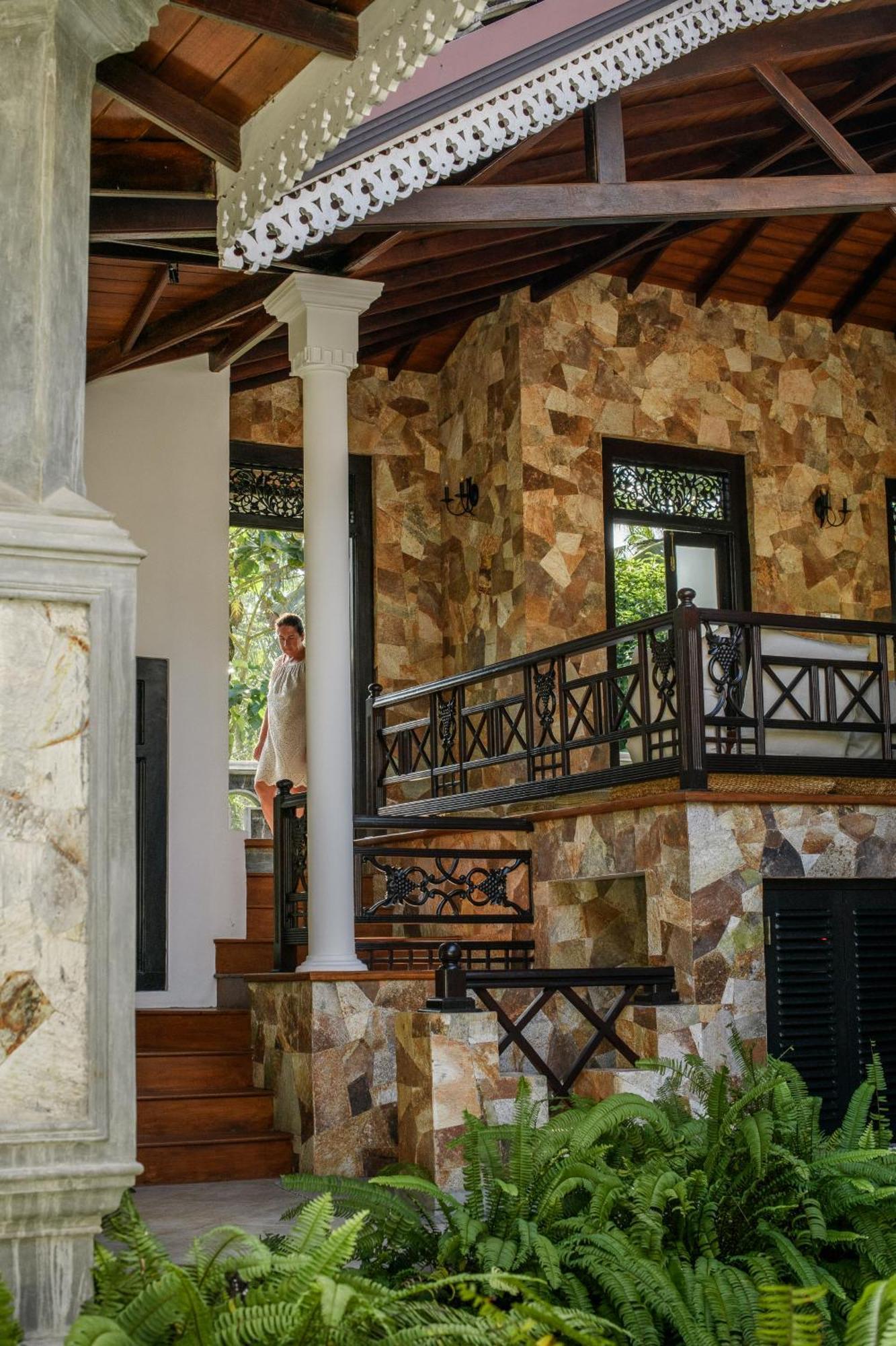 Roots Retreat Hotel Unawatuna Exterior photo