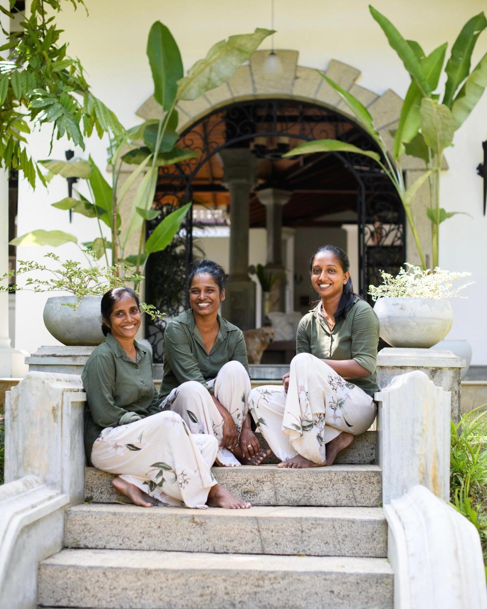 Roots Retreat Hotel Unawatuna Exterior photo