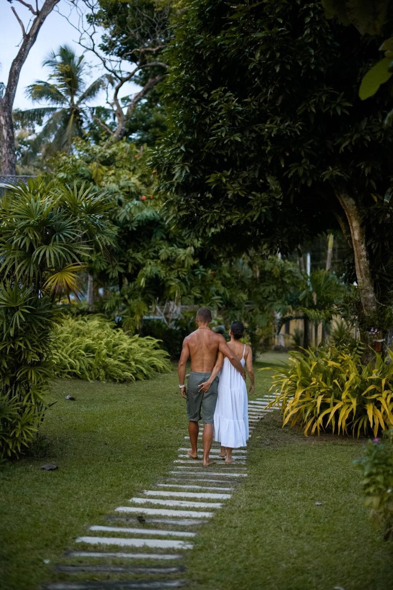 Roots Retreat Hotel Unawatuna Exterior photo